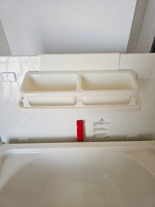 Mueble cambiador-bañera