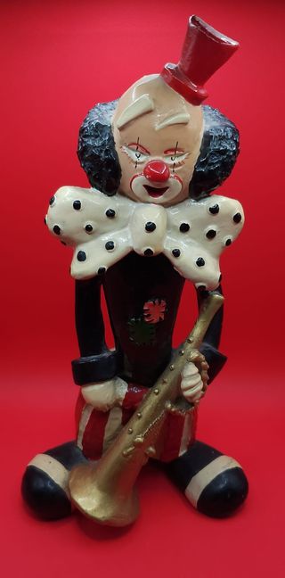 FIGURA PORCELANA PAYASETE C2