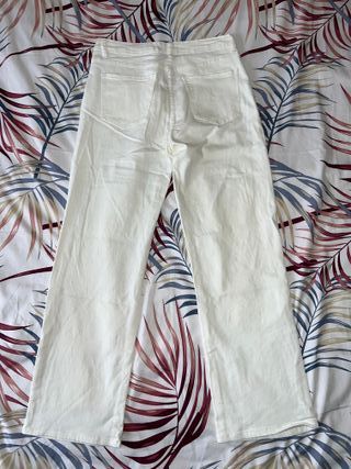 Espectacular vaquero ancho blanco