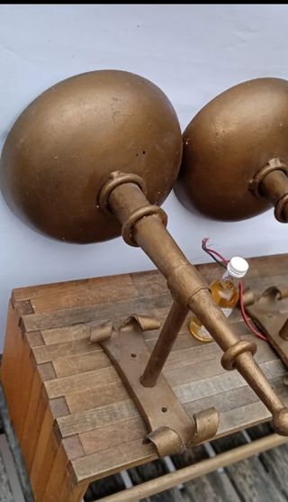 Lampada a torcia antica in ghisa forgiata