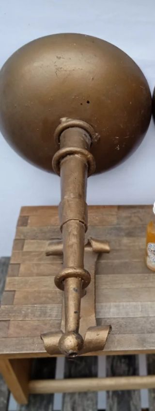 Lampada a torcia antica in ghisa forgiata