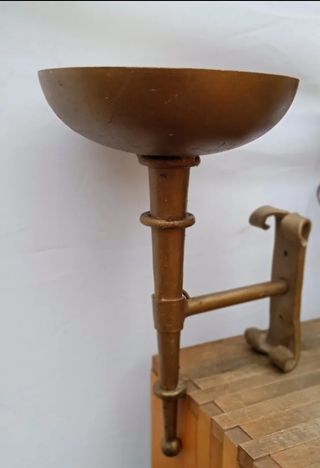 Lampada a torcia antica in ghisa forgiata