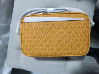 Bolso nuevo de la firma Michael Kors 