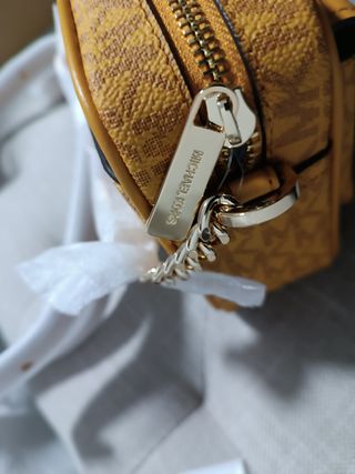 Bolso nuevo de la firma Michael Kors 