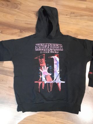 Sudadera Stranger Things. Talla XS