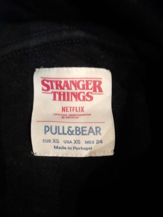Sudadera Stranger Things. Talla XS