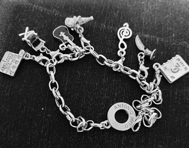 Pulsera bañada en plata