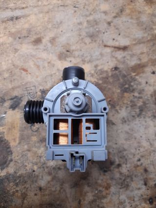 Bomba de agua de lavadora INDESIT