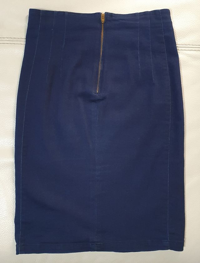 Falda vaquera azul oscuro Stradivarius S