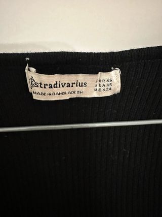 Blusa negra Stradivarius