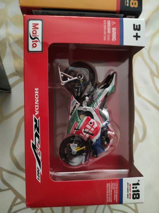 Honda RSR 125 Toni Elías ( escala 1/24 )