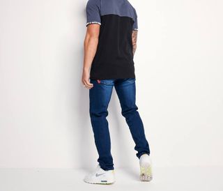 11 Degrees. Pantalón vaquero slim. W32 L32