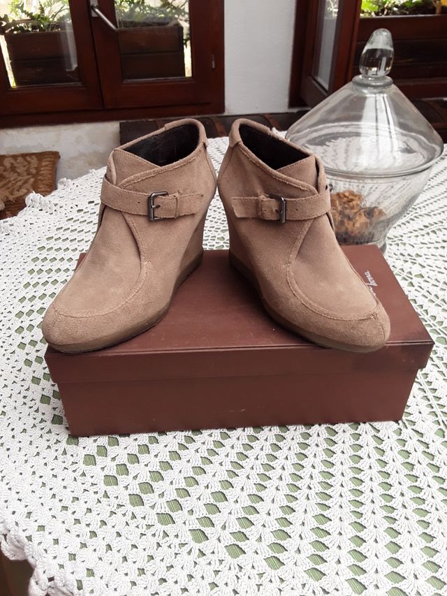 BRUNO PREMI BOTAS COMO NOVAS