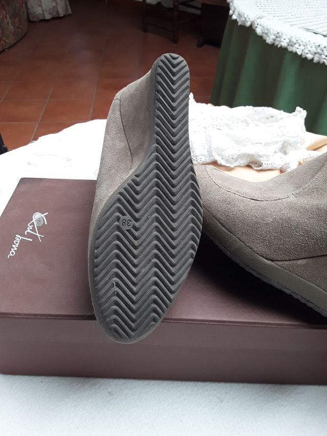 BRUNO PREMI BOTAS COMO NOVAS