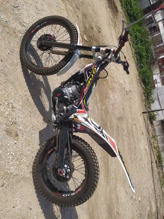 Moto trial