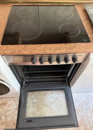 Horno y vitrocerámica marca Teka