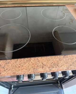 Horno y vitrocerámica marca Teka