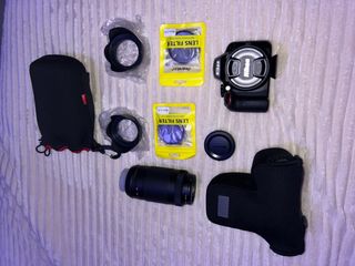 Nikon D3400 con objetivo 18/55+70/300