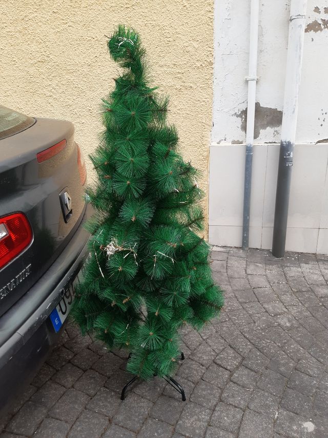 Pino de Navidad como nuevo