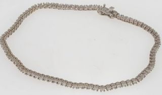 Pulsera riviere de oro de 18 kt con diamantes