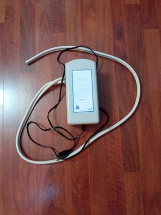 Sobre colchón hinchable antiescaras con compresor
