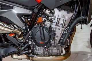 Ktm Duke 790 2024