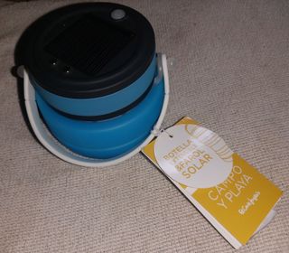 Botella extensible y farol solar