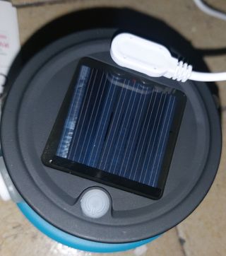 Botella extensible y farol solar