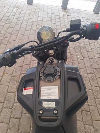 HUSQVARNA SVARTPILEN 401 2023