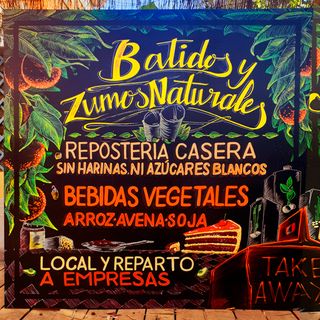 Decoración e ilustración de pizarras. muralista.