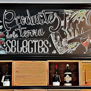 Decoración e ilustración de pizarras. muralista.