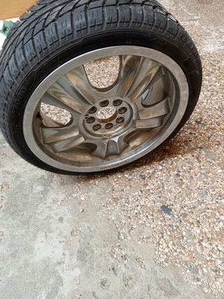 Set de 4 Llantas edición limitada más Cubiertas