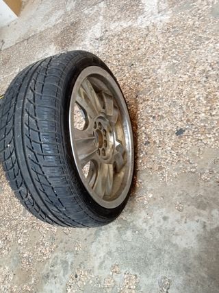 Set de 4 Llantas edición limitada más Cubiertas