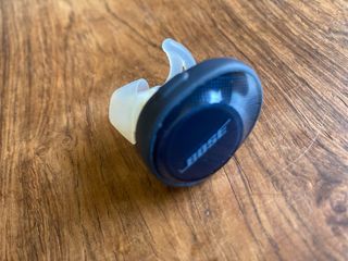Auriculares Bose SondSport Free.