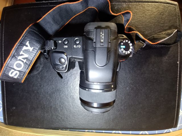 Camara de fotos Sony Alpha 200