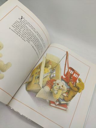 Cuento  Cuello largo de Jane Hissey