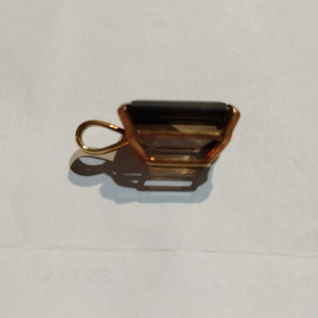 Colgante de oro, cuarzo ahumado