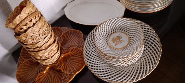 Paneras, bandeja de aperitivo y juego de cuencos