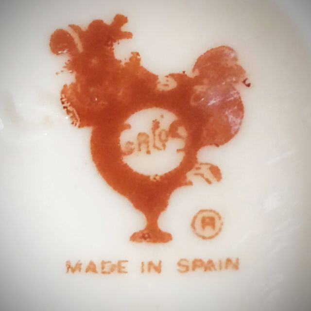 Figura Galos con sello, firma y número