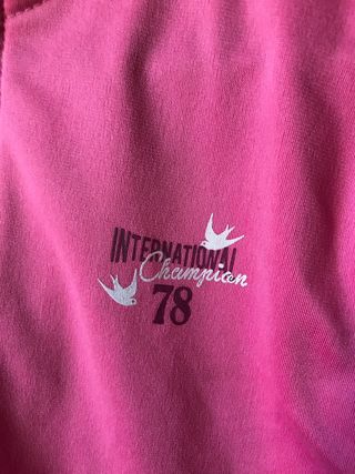 Chandal rosa y negro