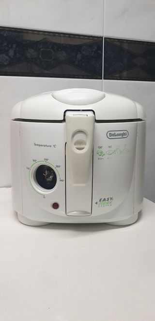 Freidora de aceite Delonghi