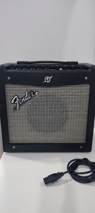 Amplificador de Guitarra Fender Mustang 1  70w