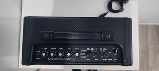 Amplificador de Guitarra Fender Mustang 1  70w