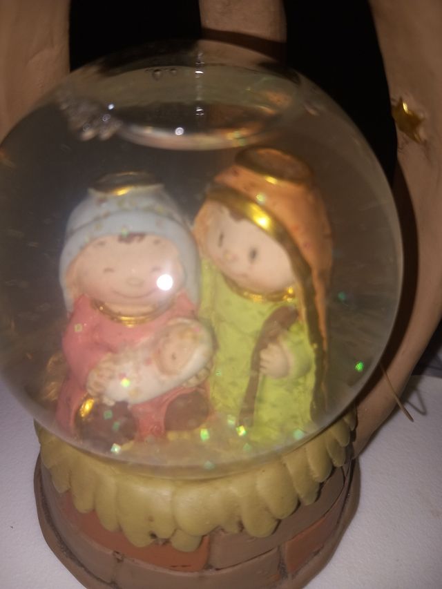 Natività in sfera di vetro