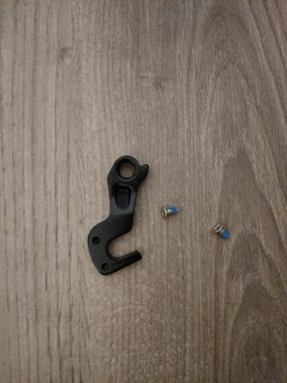 PUNTERA CUBE DROP OUT 149 LONG NEGRO