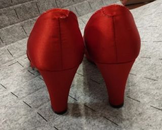 Zapatos fiesta raso rojo 36
