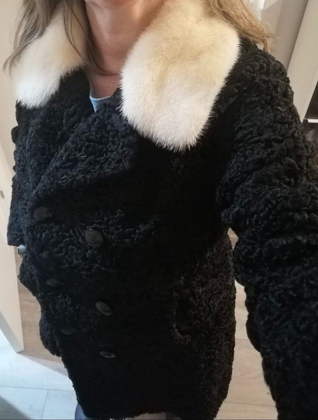 Abrigo de astracán negro