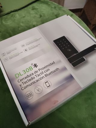 Cerradura inteligente en perfecto estado 