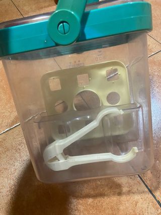 Esterilizador de biberones marca Chicco
