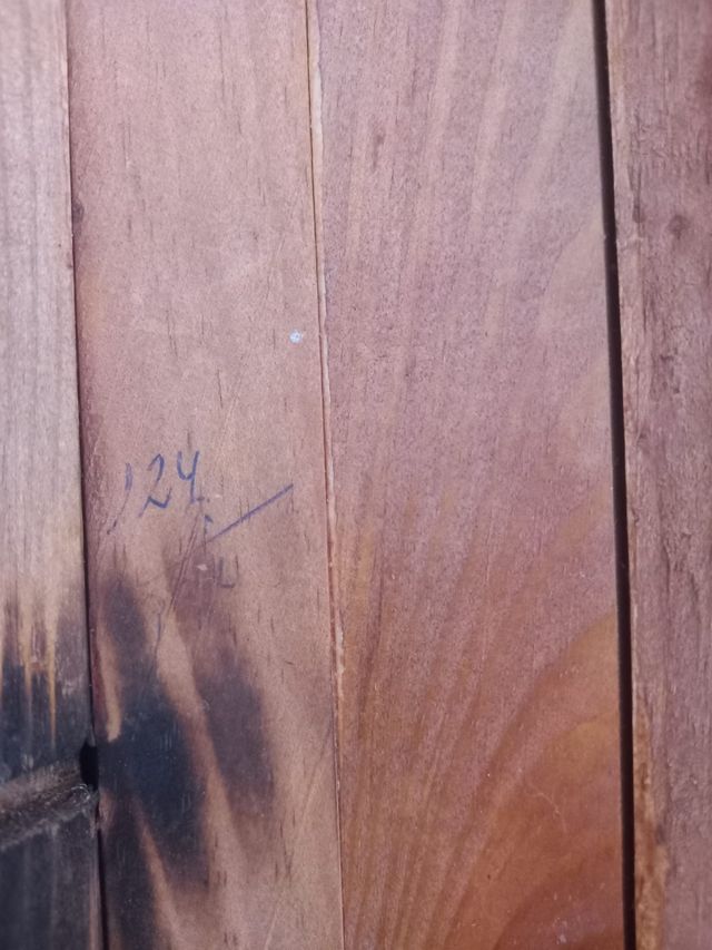 Cofre de madera hecho a mano